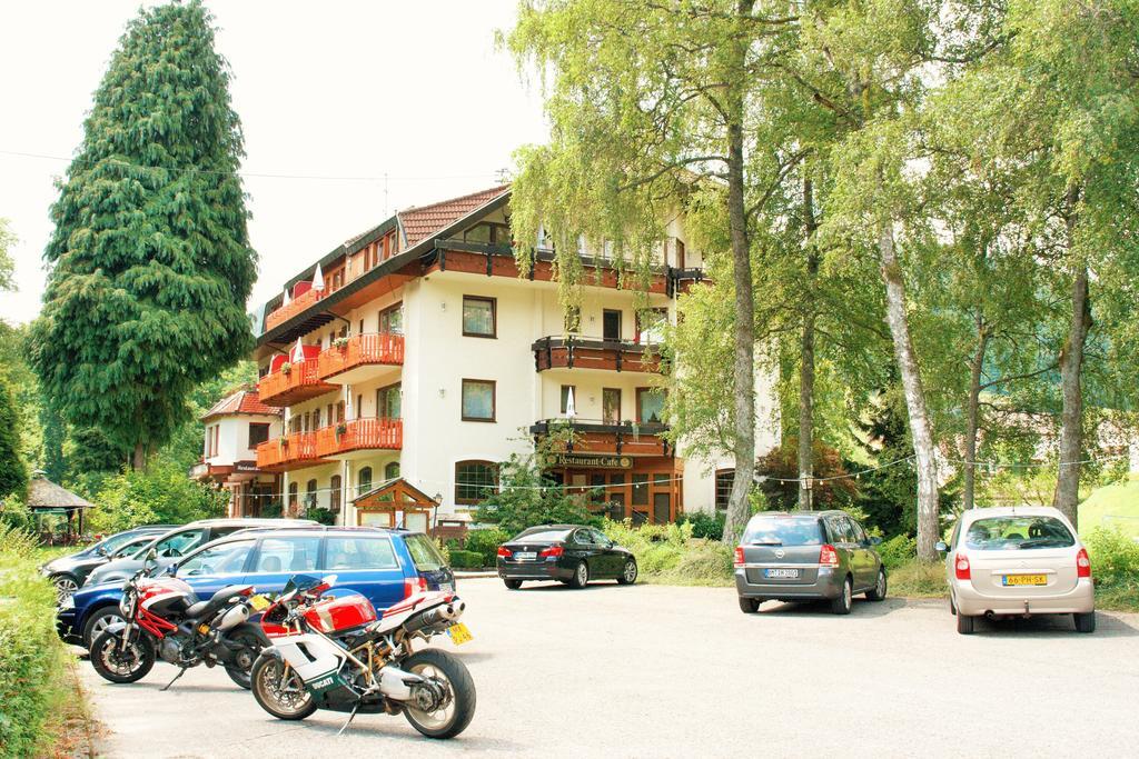 Enz Residenz Hotel Enzklosterle Exterior photo