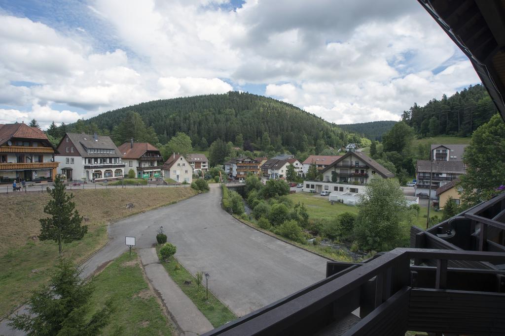 Enz Residenz Hotel Enzklosterle Exterior photo