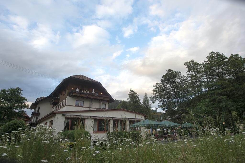 Enz Residenz Hotel Enzklosterle Exterior photo